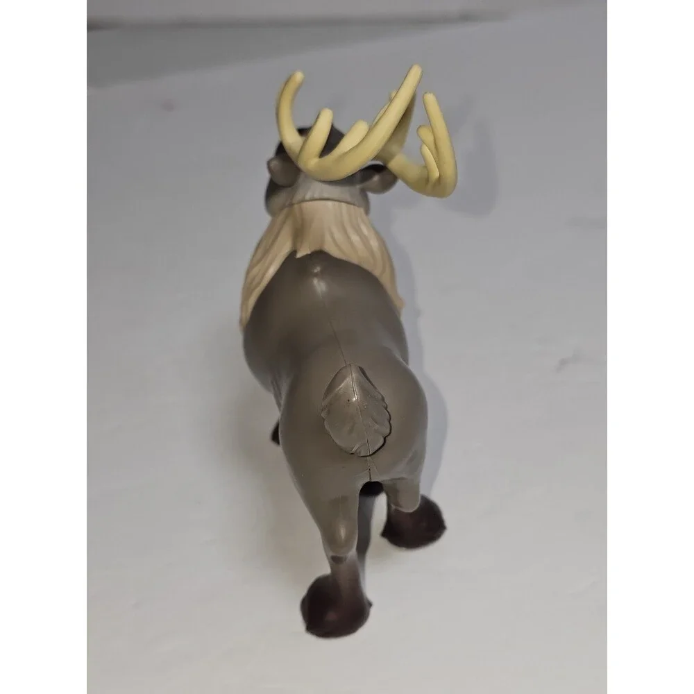 DISNEY FROZEN II SVEN Figure HASBRO 2018 Reindeer Plastic Toy